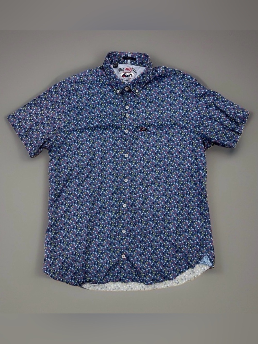 The Surfcar Men’s 2XL Slim Fit Blue Multicolor Floral Short Sleeve Button-Down